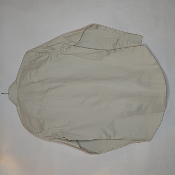 NWT Wrangler Men Button Down Shirt - Picture 4 of 6